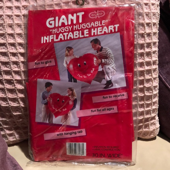 NI P Vintage GIANT 30” inflatable heart with I love you this much” message - Picture 3 of 11